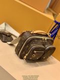 M80450 Louis Vuitton LV Sport utility camera crossbody shoulder bag Size 18 x 11 x 10