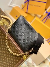 M57790 M20760 Louis Vuitton Coussin PM shoulder bag casual underarm baguette zipper cosmetic clutch with double strap 