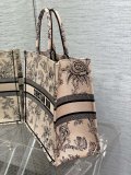 three size Dior large embroidered booktote cabin handbag lightweight getaway travel tote open beach bag