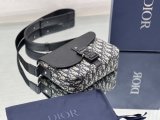 Small size Dior men's shoulder flap saddle messenger bag with aluminum buckle