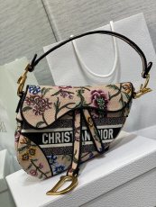 New version Dior medium embroidered women's underarm baguette shoulder flap saddle messenger