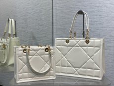 Dior Viber essential shopper tote capacious open shopping handbag casual beach tote in dual size