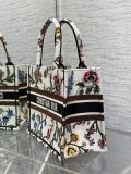 Dior medium embroidered magazine booktote versatile cabin handbag holiday beach tote in three size