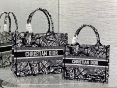 Paris map series Dior vintage medium booktote practical cabin handbag elegant holiday beach tote 