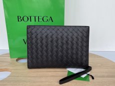 Bottega Veneta woven business clutch wristlet coosmetic cellphone holder with back pocket authentic quality