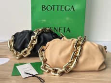 Bottega Veneta Bv classic chain pouch underarm baguette shoulder tote authentic quality