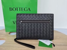 Bottega Veneta woven business clutch wristlet coosmetic cellphone holder with back pocket authentic quality