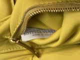 Bottega Veneta ntrecciato padded cassette bag chain-strap underarm flap baguette shoulder messenger bag