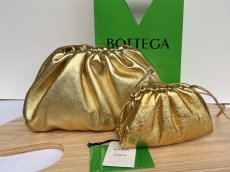 Bottega Veneta metallic clamshell pouch clutch casual underarm pouch bag double size Italy leather 