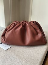 Bottega Veneta wrinkled pouch clutch socialite underarm cloud pouch bag Italy leather authentic quality 