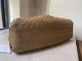 Bottega Veneta braided pouch clutch clamshell underarm cloud bag multicolor available Italy leather authentic quality 
