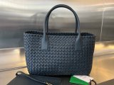 Bottega Veneta intrecciato small Cabat bucket tote large shopper handbag with delicate zipped pocket Italy leather 