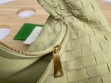 Bottega Veneta intrecciato Medium Jodie Knot tote underarm baguette hobo bag gorgeous elbow bag Italy leather authentic quality 