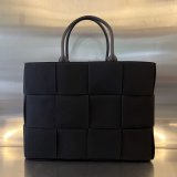 Bottega Veneta intrecciato large Arco shopper handbag holiday carryall travel cabin bag foldable storage tote 