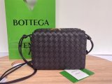 Bottega Veneta intrecciato loop medium camera bag sling crossbody shoulder baguette square bag authentic quality full inclusion 