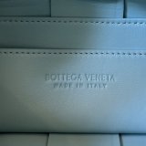Bottega Veneta small Brick cassette underarm baguette vintage hobo tote Italy leather full packaging