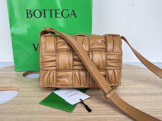 Bottega Veneta intrecciato cassette sling flap baguette messenger bag cosmetic clutch pouch multicolor option 