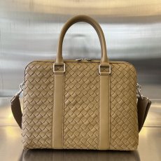 Bottega Veneta intrecciato men's official business briefcase laptop document case handbag Italy leather 