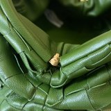 Bottega Veneta intrecciato cosmetic clutch pouch sling crossbody shoulder bag Italy leather full inclusion 