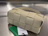 Bottega Veneta small Brick cassette underarm baguette vintage hobo tote Italy leather full packaging