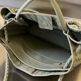 Bottega Veneta intrecciato medium Andiamo shoulder commuter tote large carryall travel handbag Italy leather authentic quality 