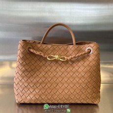 Bottega veneta  medium Andiamo shopper handbag holiday resort beach tote authentic quality