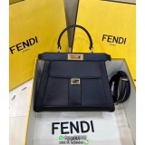 Large Fendi Peekaboo Iseeu shopper handbag holiday carryall travel luggage tote with zipper clutch