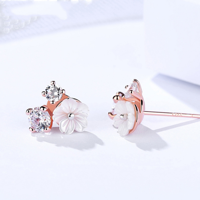 Silver flower earring 1297