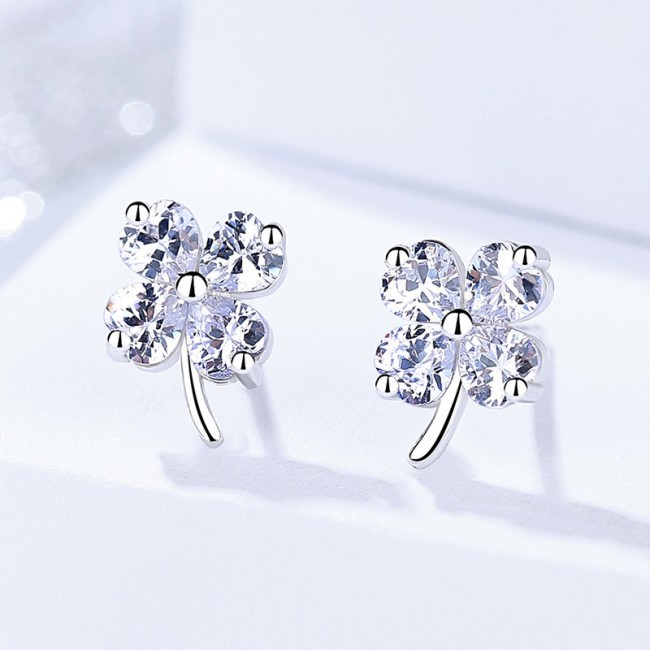 Silver clover earrings 575