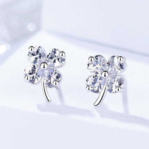 Silver clover earrings 575