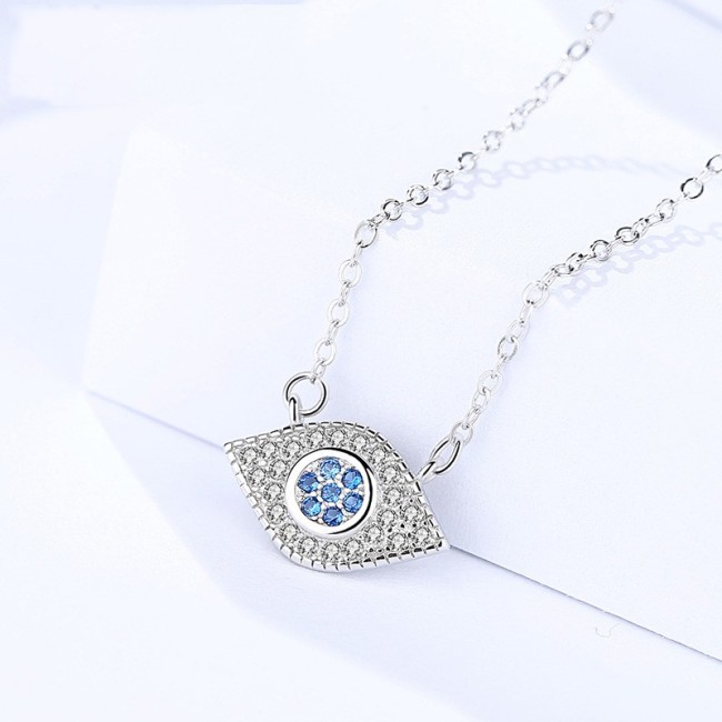 Silver Eye necklace MLA1113