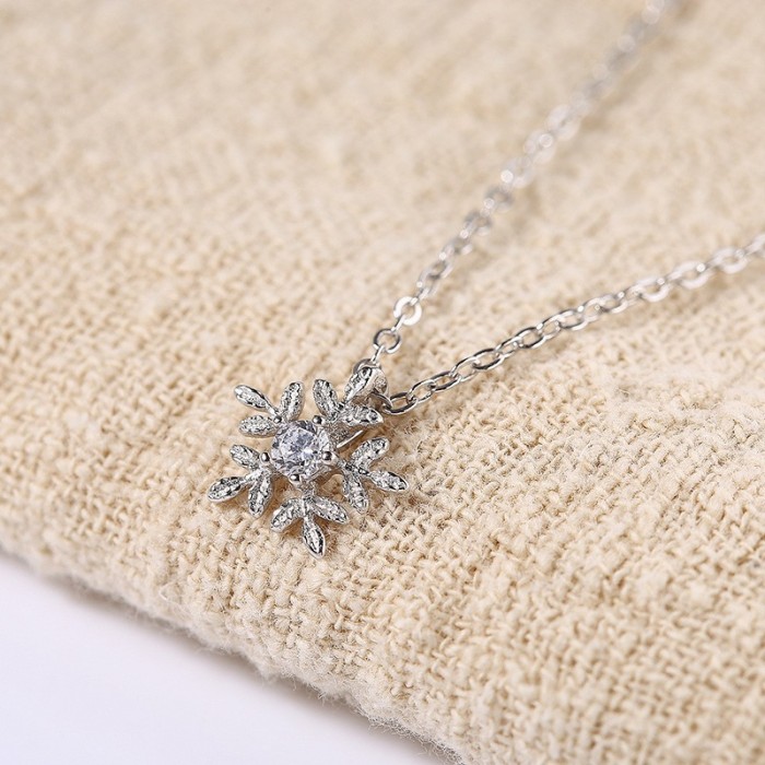 snowflake Zircon Necklace MLA817