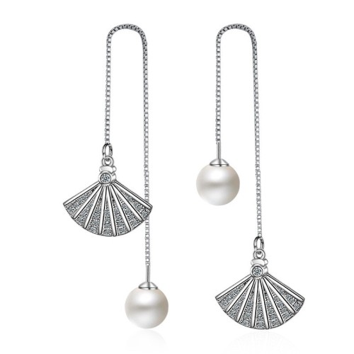 Fan-shaped pearl earrings 235