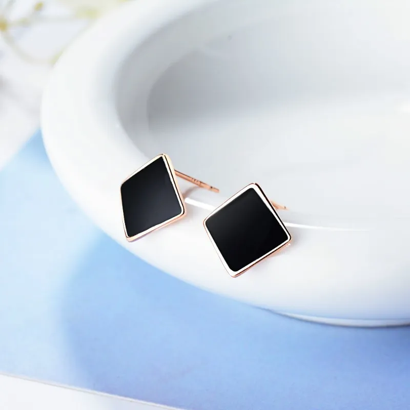 Diamond earring XZE661a