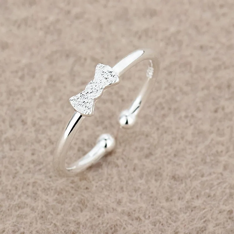 ring XZR044