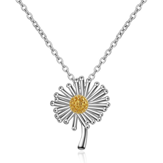 Small daisy flower necklace