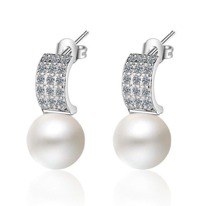 pearl earring 480