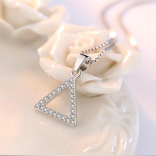triangle necklace 70