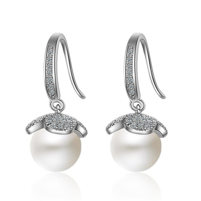 pearl earring 260