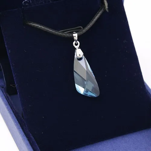 crystal-0506216（small）