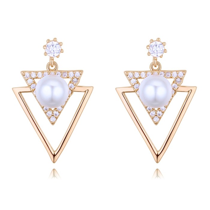 Triangle pearl earrings 26675