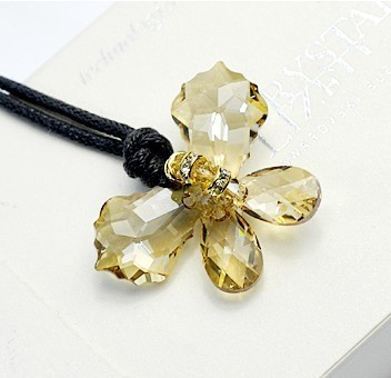crystal necklace9703181