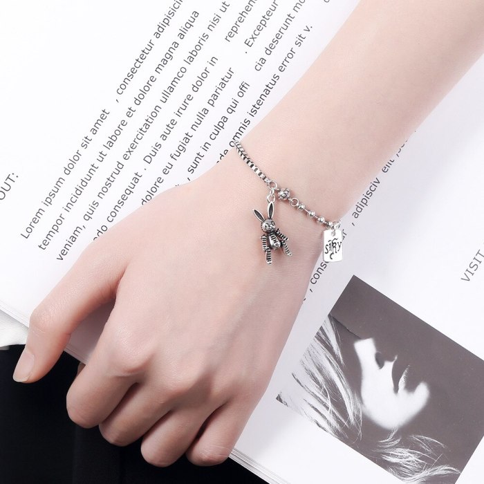 Retro Rabbit Bracelet Women's Non-Mainstream Design Fashion Cool Hip-hop Simple Normcore Style Hand Jewelry SL168