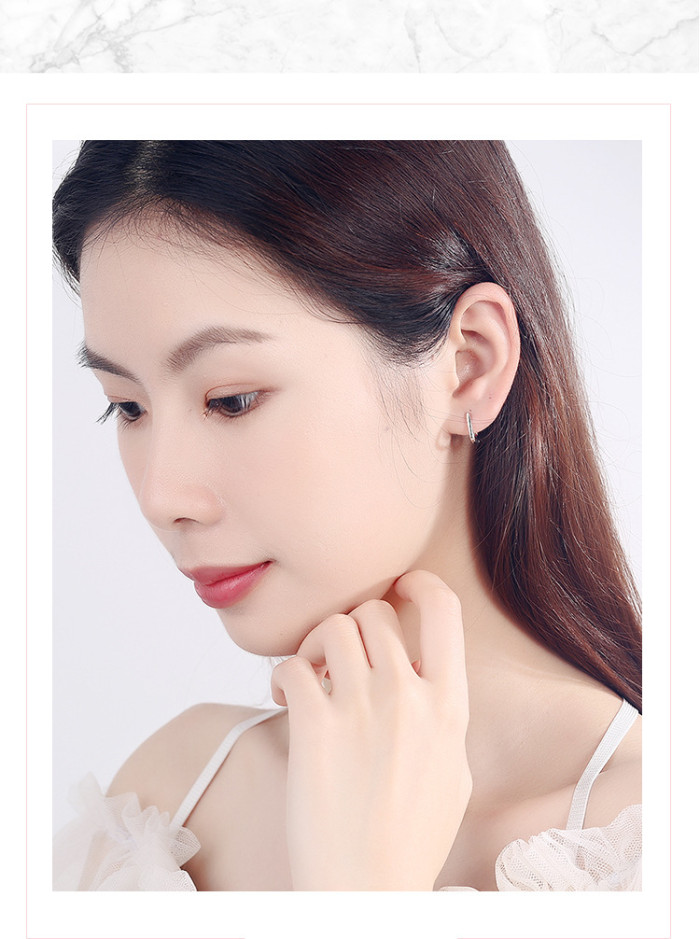 Ear Clip Women's New Fashion Simple And Versatile Geometric Ear Stud Net Red Korean-Style Earrings XZE513