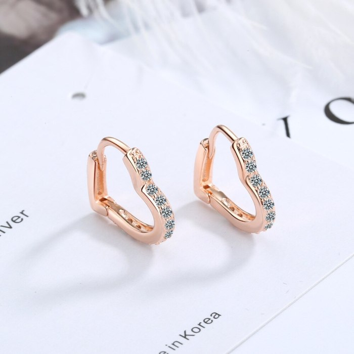 Earrings Female Korean Simple Sweet Love Fresh And Elegant Girl Heart Ear Clip Earrings Ornament Xze522