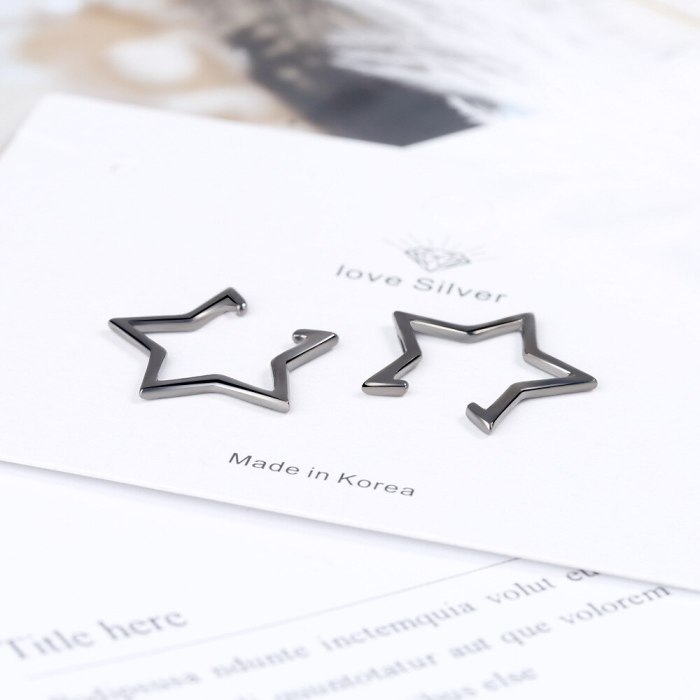 Five-Pointed Star Pierceless Clip-on Earrings Female Earrings 2020 Nian New Fashion Sen Xi Ear Clip Ear Stud Ear Stud Xze546