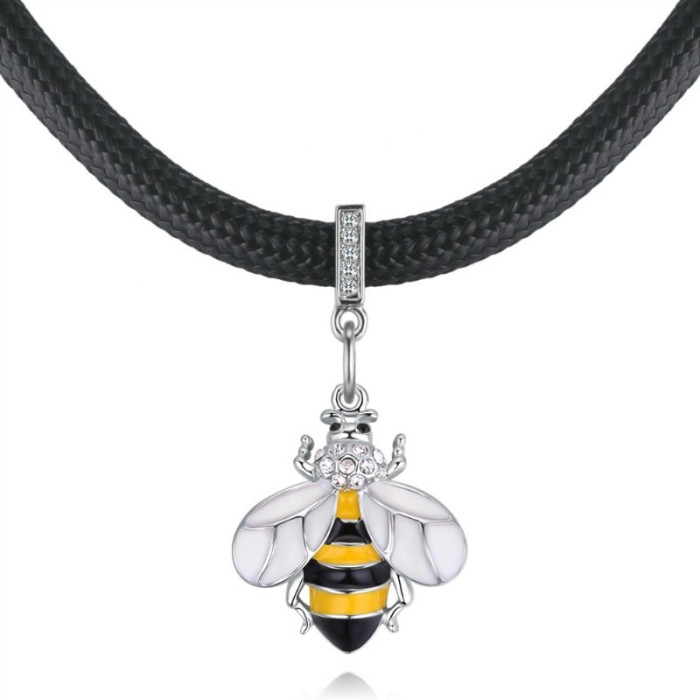 Bee necklace 28813