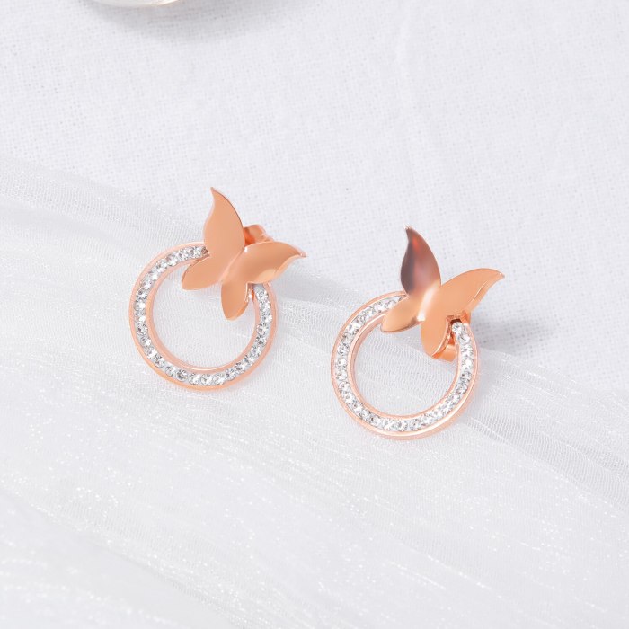 Simple Korean-Style Butterfly Earrings Women's Ear Stud Elegant Inlaid Zircon Circle Ear Pendant Cool All-match Ear Stud Gb469