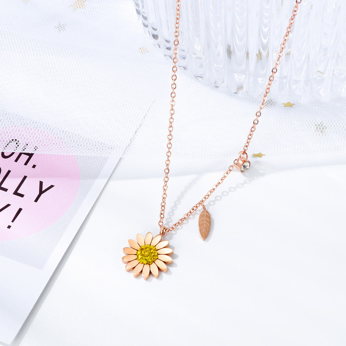 Korea Delicate Daisy Diamond Set Pendant Female Clavicle Chain Non-Mainstream Design Leaf Necklace Accessories Gb1648