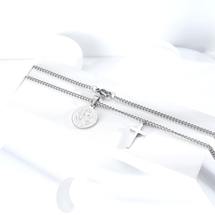 2020 Hot New Religious Faith Virgin Cross Pendant Classic Cool Stainless Steel Necklaces Gb1632